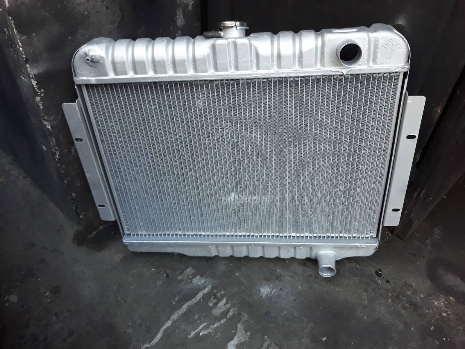 Radiateur huile hydropique tracteur Fréjus 83600 Var