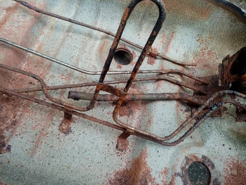 nettoyage d' un réservoir 4X4