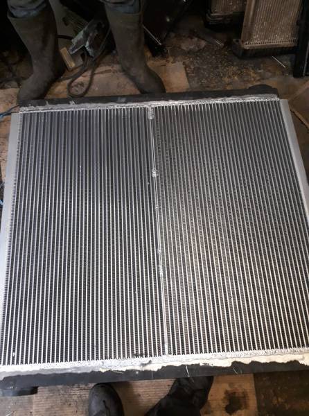 remplacement du faisceau plaque et barrette aluminium d' un radiateur industriel